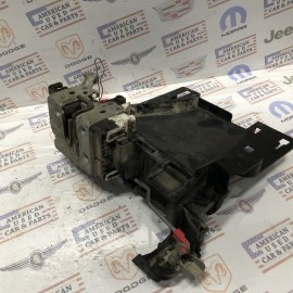 DODGE NİTRO SAĞ ÖN KAPI KİLİDİ