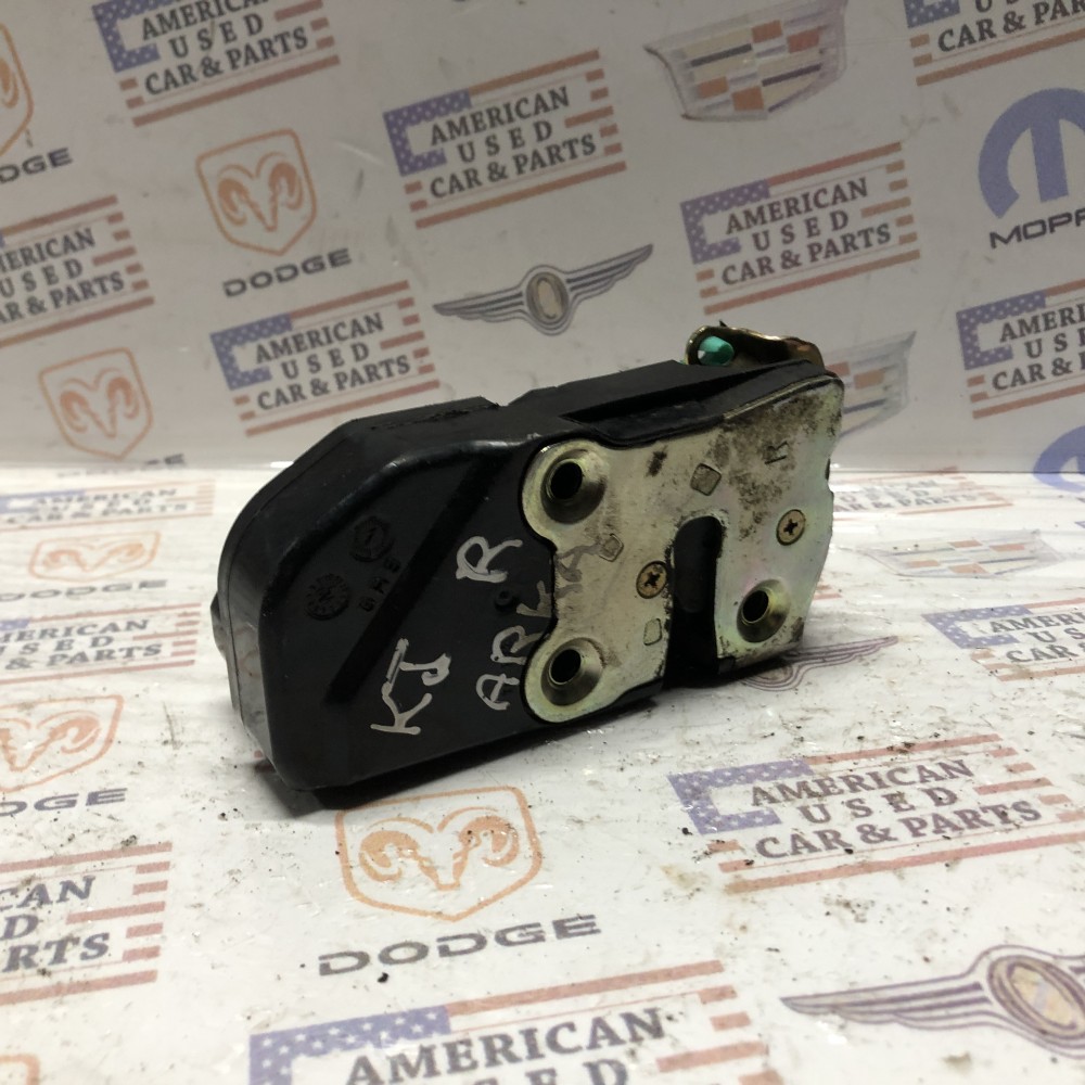 JEEP CHEROKEE KJ SAĞ ARKA KAPI KİLİDİ