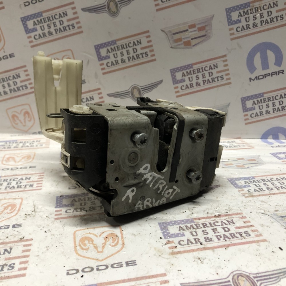 JEEP PATRİOT SAĞ ARKA KAPI KİLİDİ