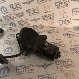 CHRYSLER LHS ÖN CAM SİLECEK MOTORU