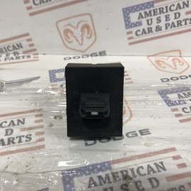 JEEP GRAND CHEROKEE WJ ARKA CAM AÇMA DÜĞMESİ