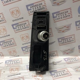 CADİLLAC STS SOL ARKA CAM AÇMA DÜĞMESİ