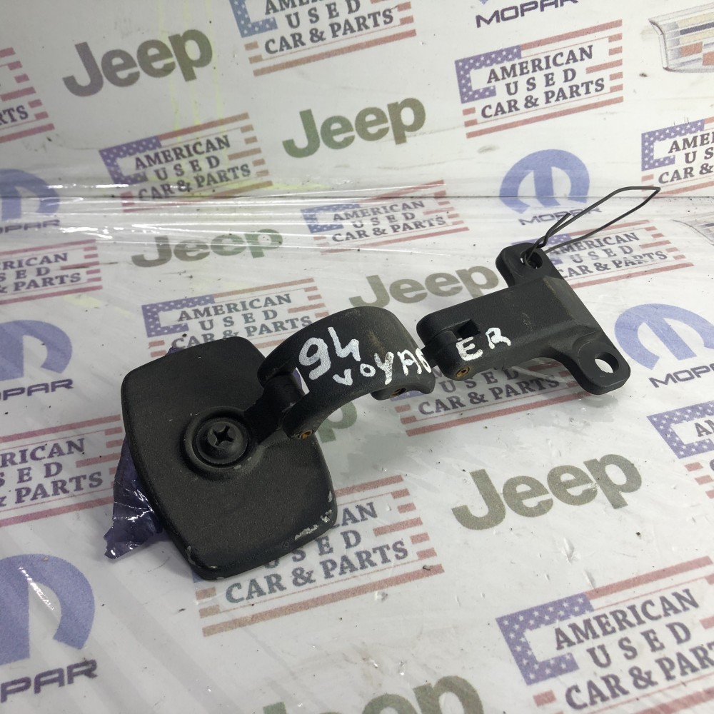 1994 CHRYSLER VOYAGER SAĞ KOMPARTMAN CAM MENTEŞESİ