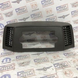 JEEP GRAND CHEROKEE WH RADYO ÇERÇEVESİ