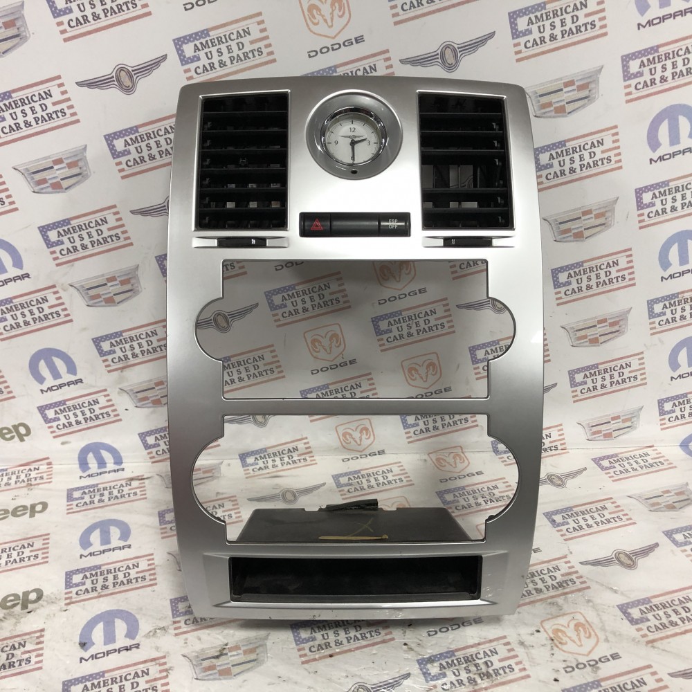 CHRYSLER 300C RADYO KLİMA ÇERÇEVESİ GRİ