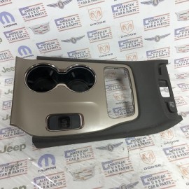 JEEP GRAND CHEROKEE WK VİTES ÇERÇEVE PANELİ GRİ