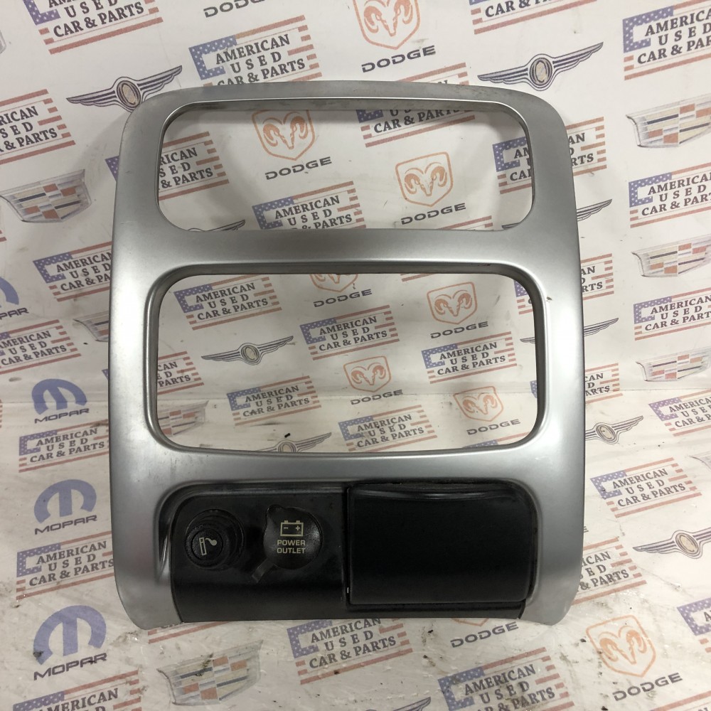 JEEP CHEROKEE KJ RADYO KLİMA ÇERÇEVESİ GRİ