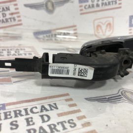 JEEP GRAND CHEROKEE WK SAĞ ARKA KAPI KOLU